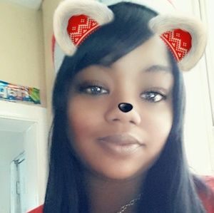 Meet your Posher, Denise